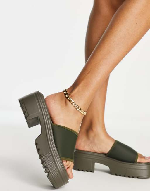 Truffle Collection Sabot sportivi color kaki con suola spessa e tacco