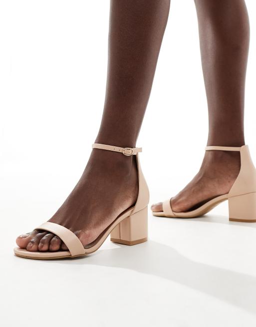 Truffle Collection – Sandalen in Beige mit Blockabsatz