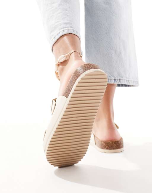 Truffle Collection - Sandalen met dubbele bandjes en voetbed in beige, 3 van 4