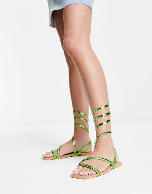 Truffle Collection - Sandali minimal avvolgenti color verde metallizzato, 2 di 4