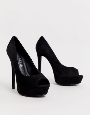 scarpe spuntate nere