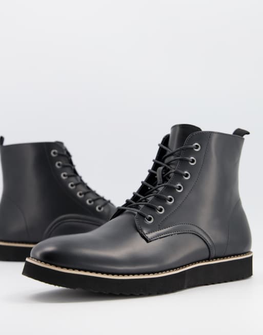 Truffle Collection – Schwarze Schnürstiefel aus Kunstleder mit dicker Sohle in minimalistischem Design