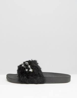 adidas slippers met bont