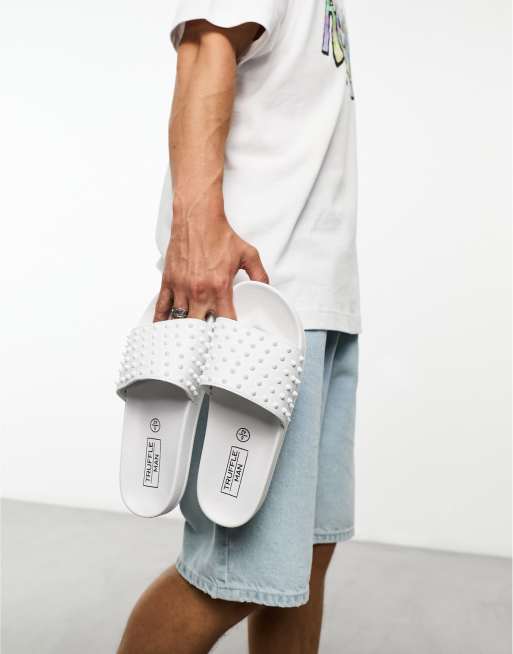 Truffle Collection - Slippers van imitatieleer met studs in wit, 4 van 4