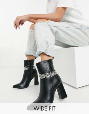 Truffle Collection Spitze Ankle Boots In Schwarz Mit Weiter Passform Blockabsatz Und Ketten Detail Evesham Nj