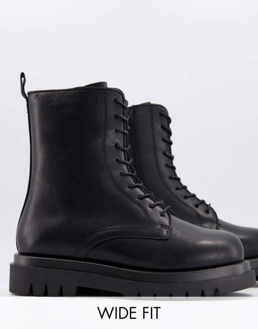 Truffle Collection - Stivaletti stile militare stringati con suola spessa e pianta larga, colore nero