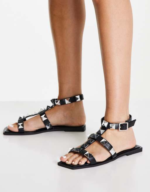 Black buckle sale studded strap sandals