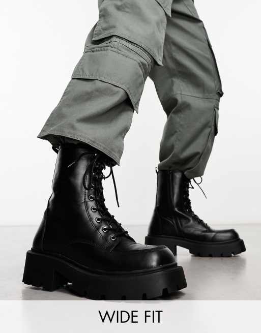 Truffle Collection – Svarta grova boots i läderimitation med snörning och fyrkantig tå