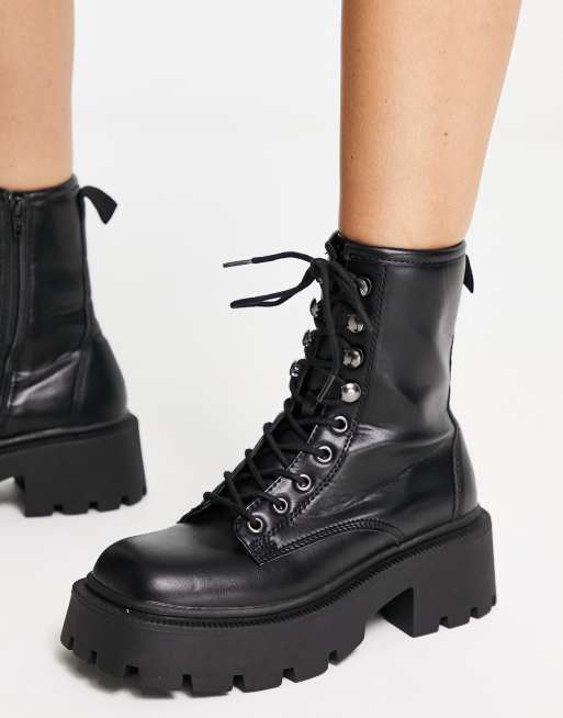 Truffle Collection – Svarta grova boots med snörning och fyrkantig tå, 3 av 4