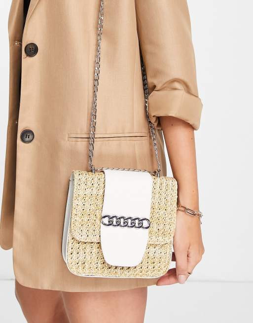 Truffle Collection - Tas van stro met schakelketting in wit