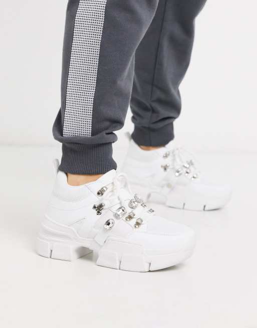 Truffle Collection – Vita grova sneakers med utsmyckning, 3 av 4