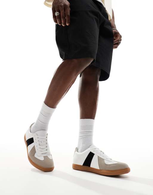 Truffle Collection – Vita och grå, minimalistiska sneakers i tennisstil, 4 av 5