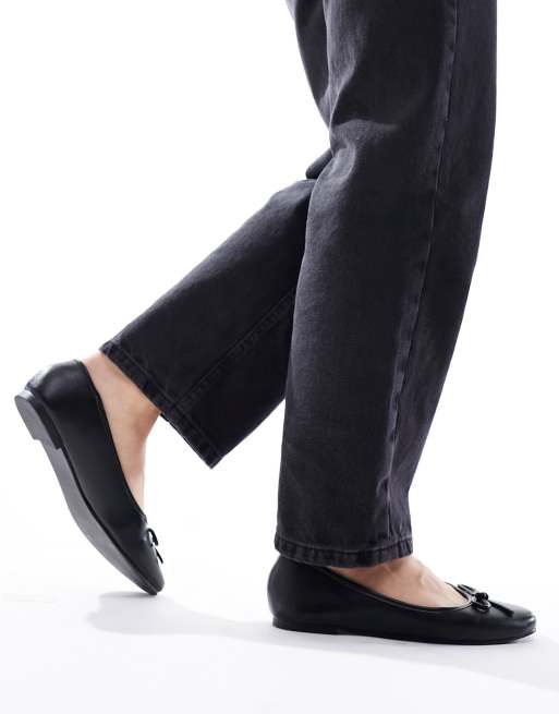 Truffle Collection Wide Fit bow detail ballet pumps in black, 4 of 4