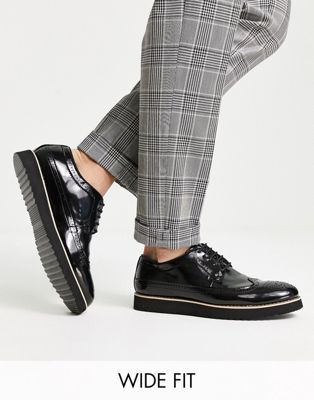 Truffle Collection Wide Fit casual lace up brogues in black