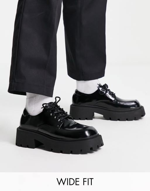Truffle Collection Wide Fit - Chaussures chunky en imitation cuir à lacets et bout carré - Noir