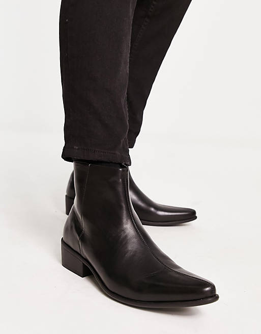 Wide fit clean western boots in z leather Asos Men Shoes Boots Cowboy Boots 