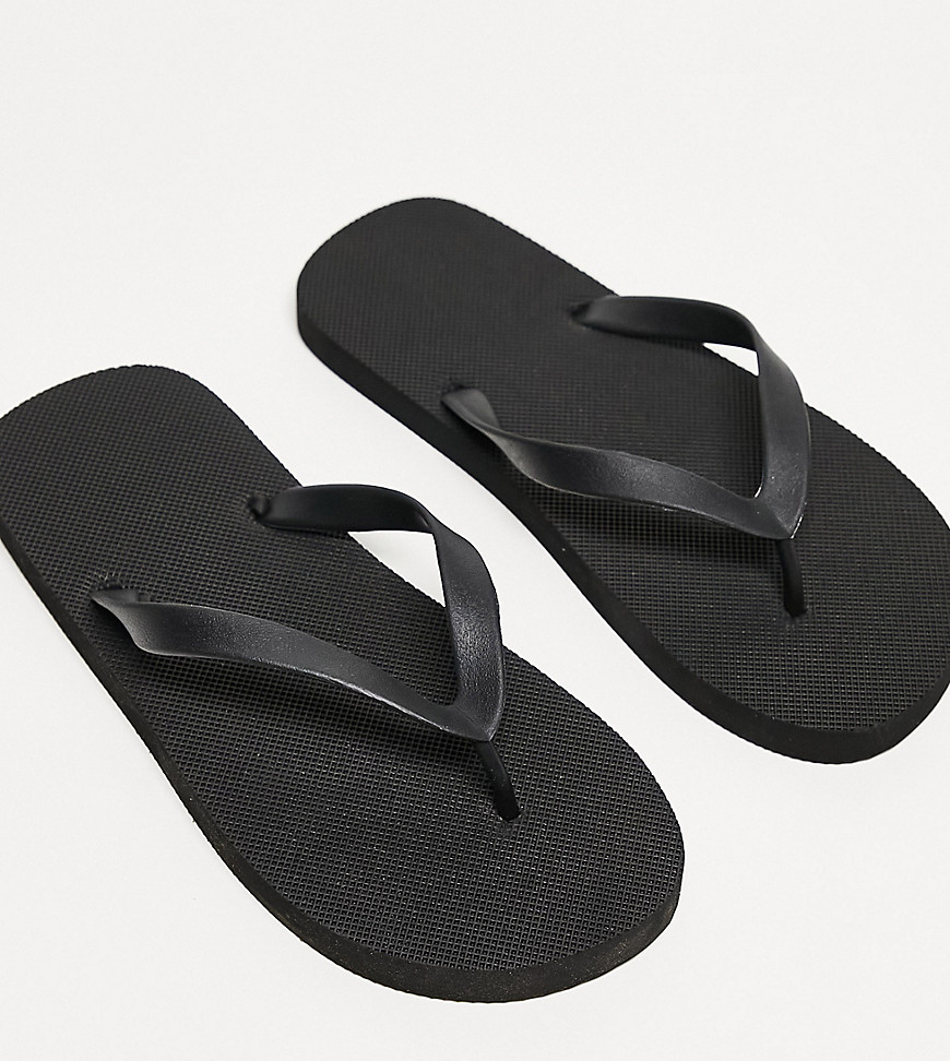 TRUFFLE COLLECTION WIDE FIT FLIP FLOPS IN BLACK