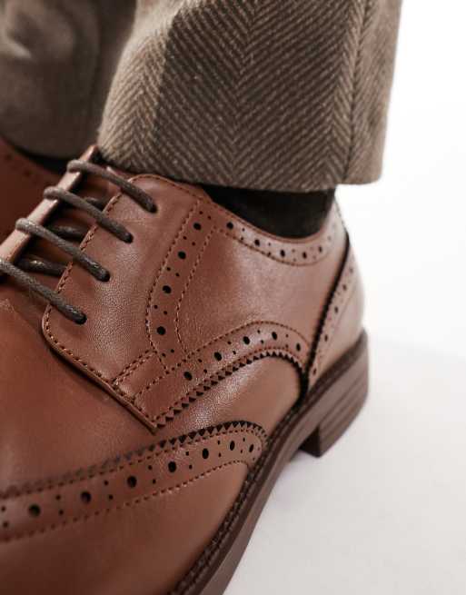 Truffle Collection Wide Fit – Jasnobrązowe eleganckie sznurowane brogsy, 4 z 4