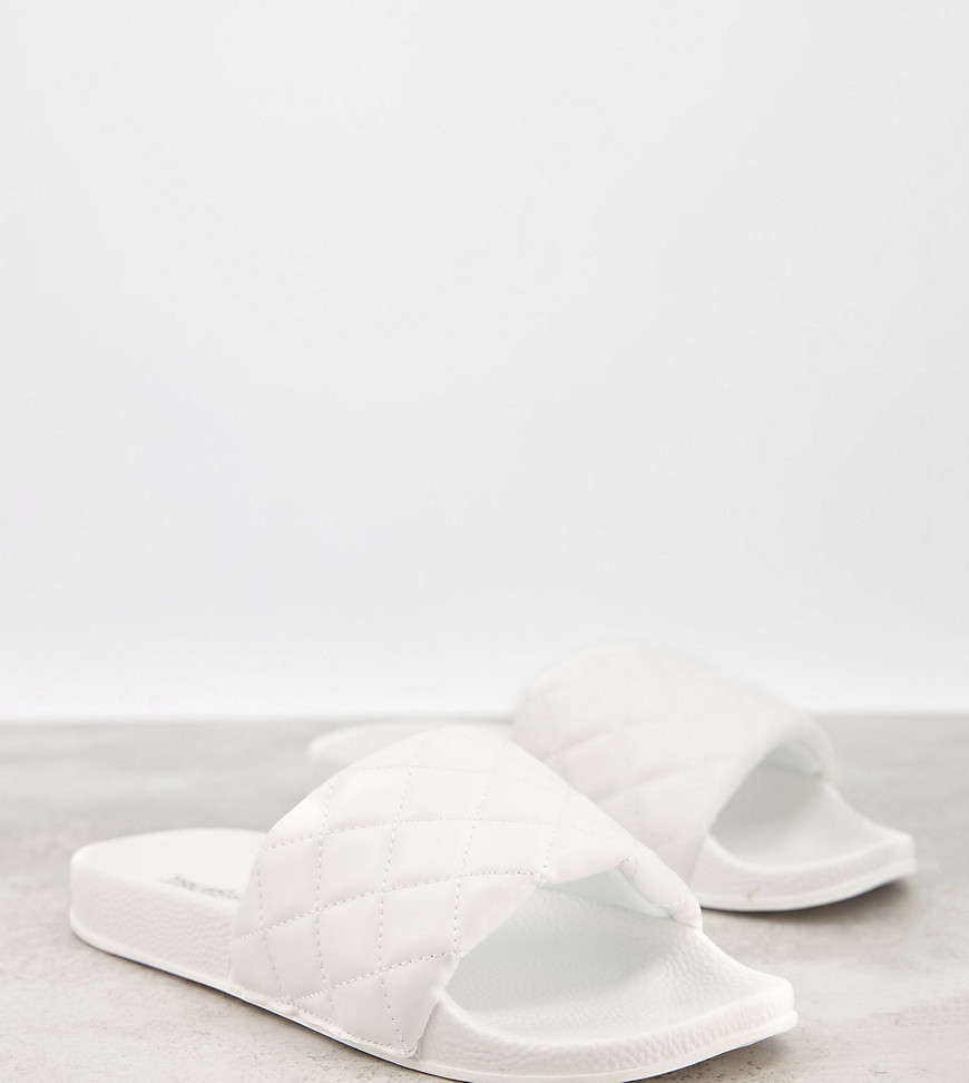 Truffle Collection wide fit quilted pool slide in white-Neutral