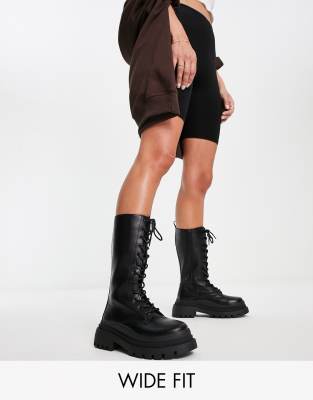 Truffle Collection Wide Fit - Schwarze Stiefel zum Schnüren mit dicker Sohle