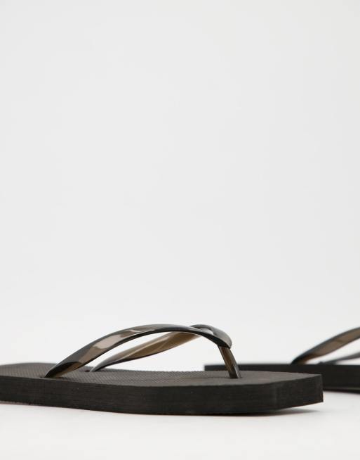 black square toe flip flops