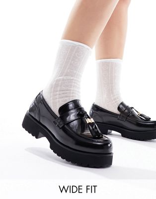 Truffle Collection Wide Fit Tassle Penny Loafer In Black