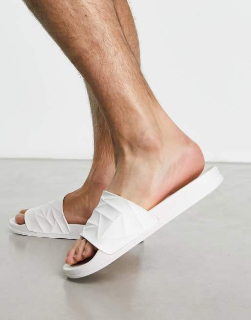 Truffle Collection - Zwembadslippers met gegroefde zool in wit