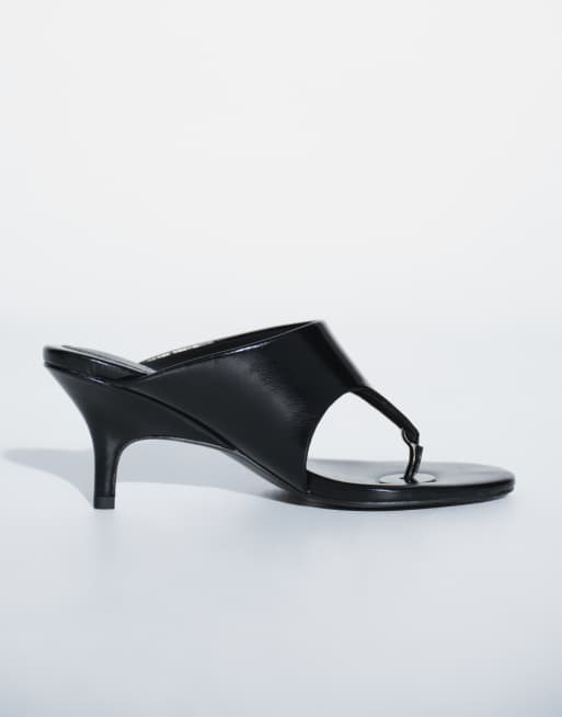 TTYA LAB sandales à petit talon à entre-doigts noires, 2 de 4
