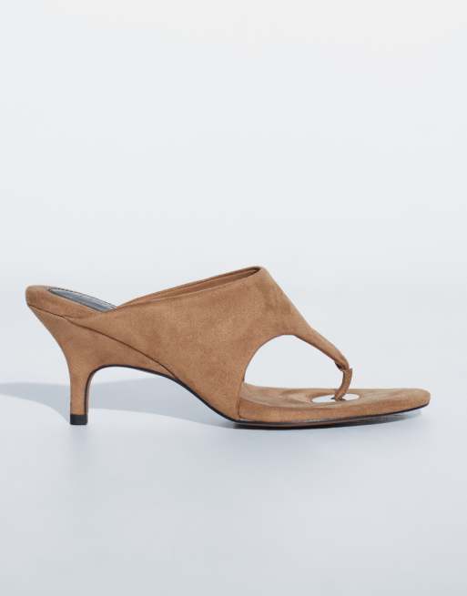 TTYA LAB - sandalias de dedo de tacón medio en topo, 2 de 4