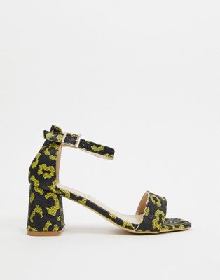 фото Туфли на блочном каблуке с ярким леопардовым принтом glamorous-желтый