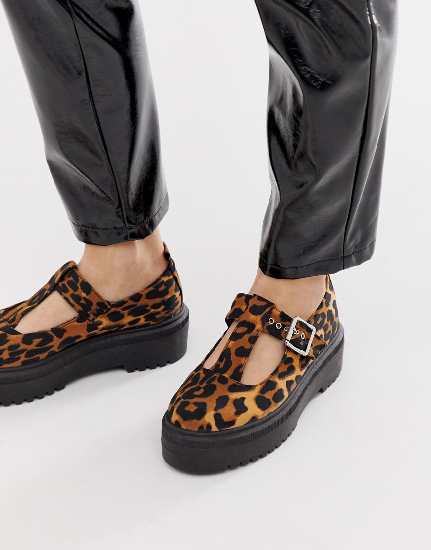 фото Туфли на массивной плоской подошве с леопардовой отделкой asos design motivator-мульти
