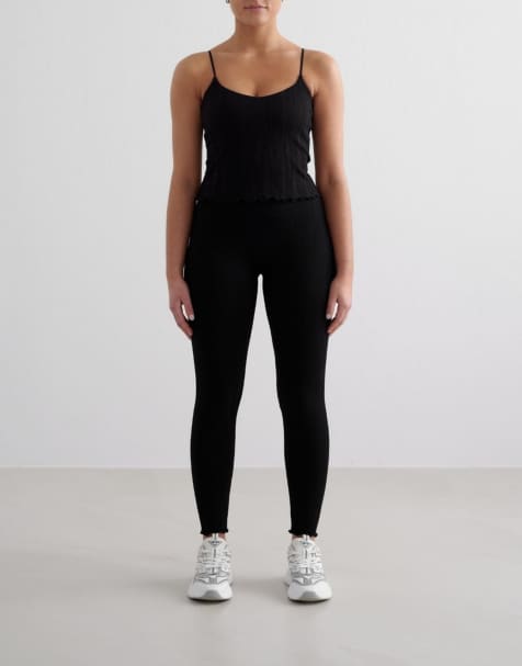 Tulip – Trägertop und Leggings in Schwarz - view 1