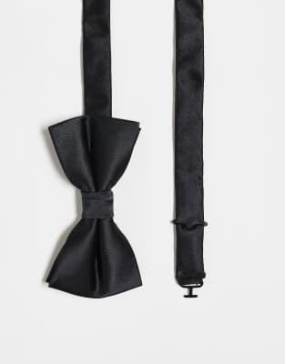 Ellroy bow tie in black satin