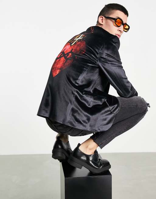 Twisted Tailor - Fluwelen blazer in zwart met print van harttattoo op de achterkant, 4 van 4