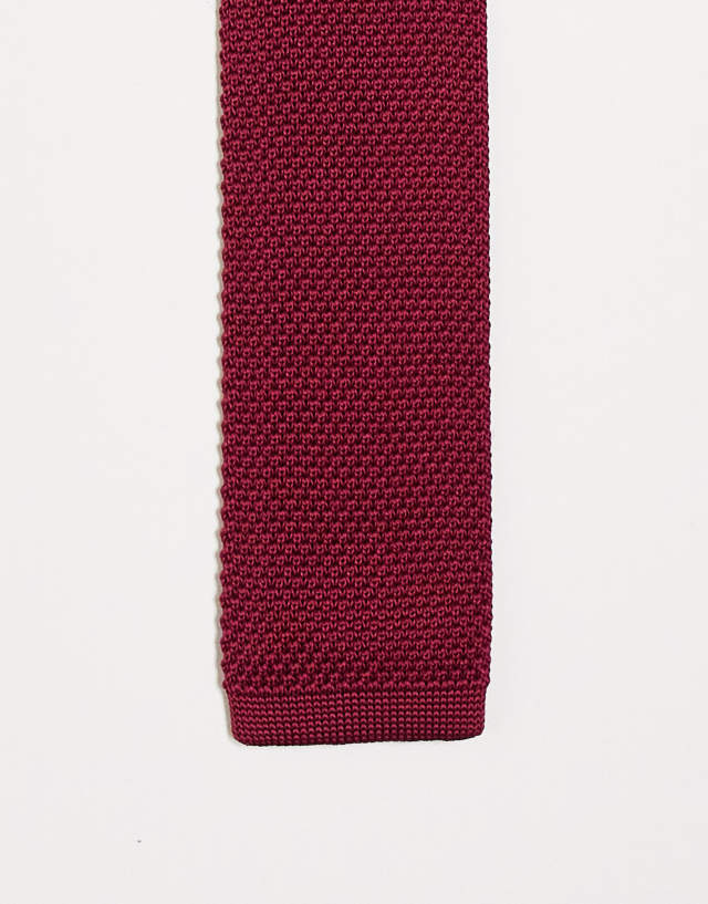 Twisted Tailor knitted tie in burgundy