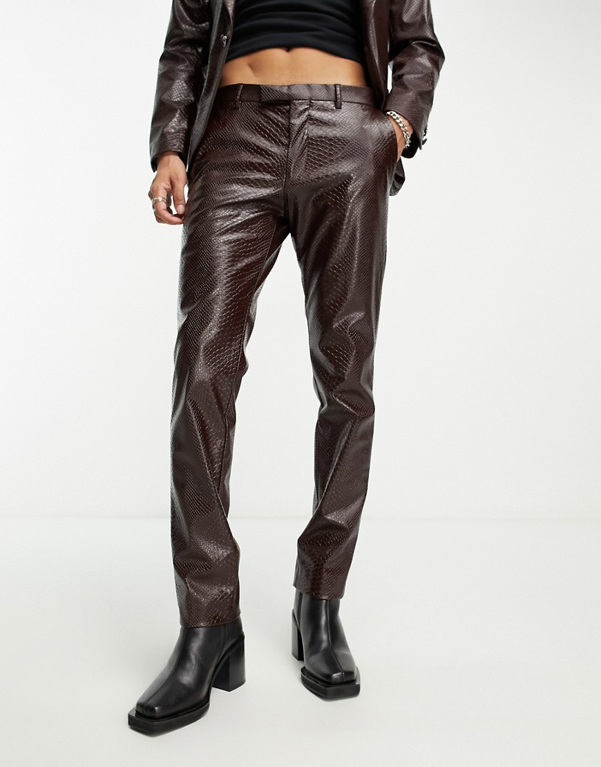 trinity suit pants in burgundy-Red