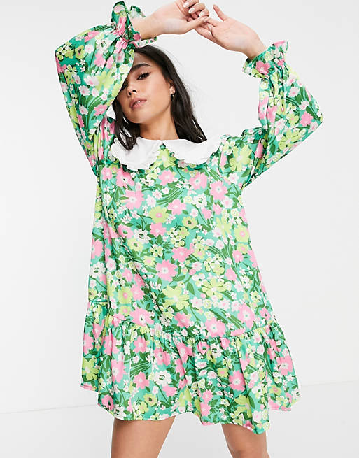 Women Twisted Wunder mini smock dress with bib collar in green base painted floral 