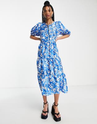 Twisted Wunder tiered maxi smock dress in blue floral - ASOS Price Checker