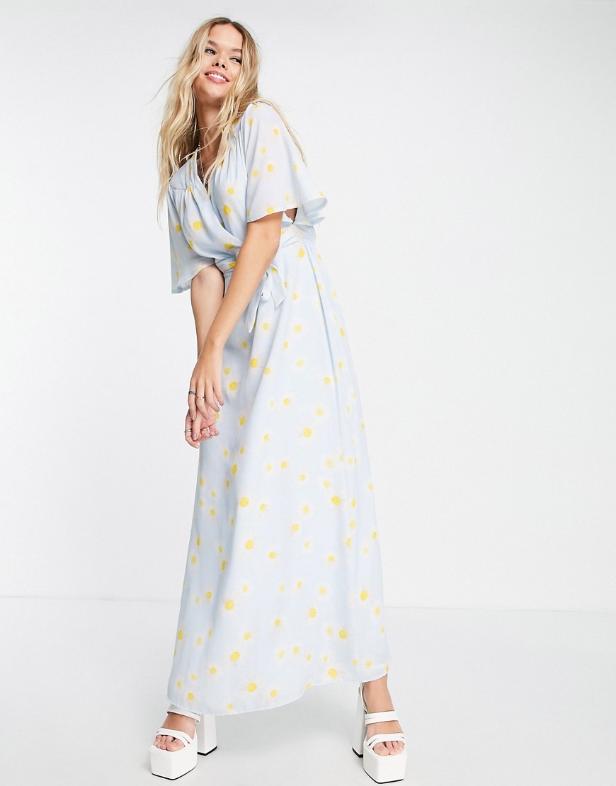 Twisted Wunder Wrap Front Midi Dress In Daisy Print-blue