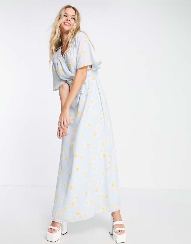 Twisted Wunder wrap front midi dress in daisy print