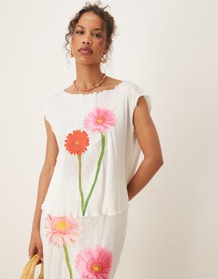 Tyler Mcgillivary hazel crinkle flower motif tank top co-ord in white