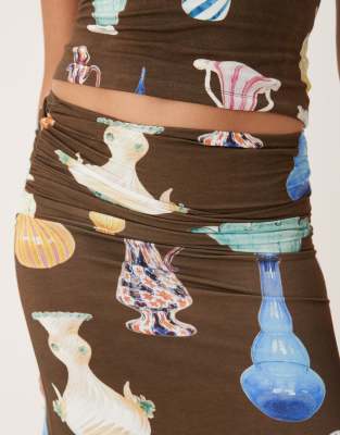 Tyler Mcgillivary Vase Print Slinky Midi Skirt In Brown