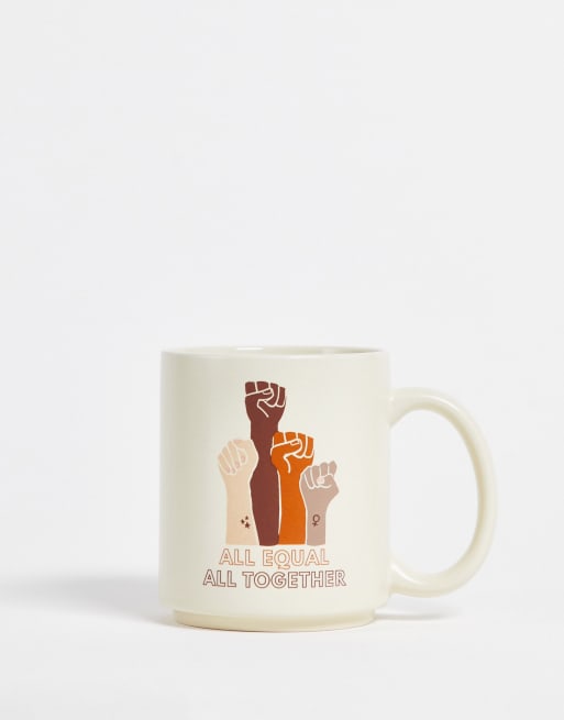 TYPO – Beżowy kubek z grafiką „All Together”
