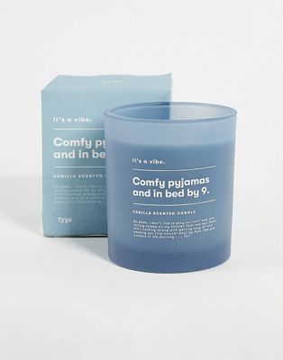 Typo candle with 'it's a vibe' slogan in blue