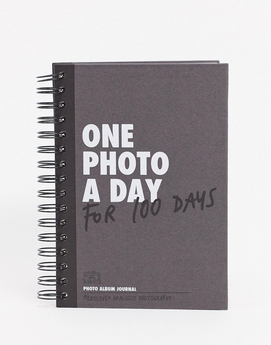 Typo – Dagbok i A5-format med ett kort för varje dag-Flerfärgad