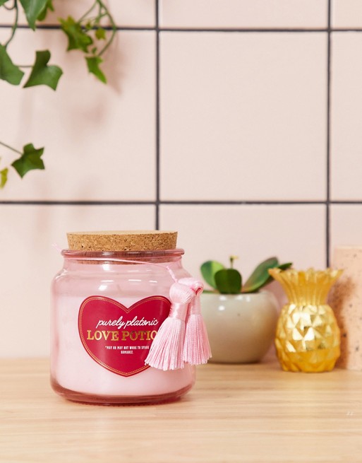Typo love potion candle
