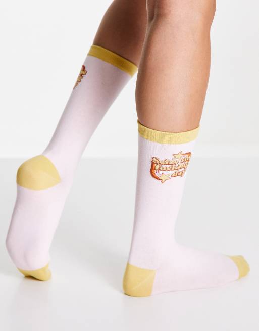 Typo socks with 'seize the day' slogan in pink, 2 of 4