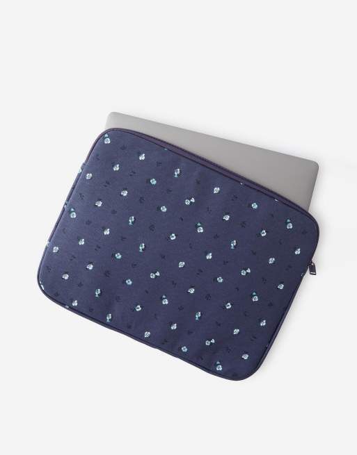 TYPO Take me away 15 inch laptop case in navy