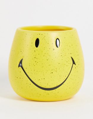 Typo x Smiley planter in yellow