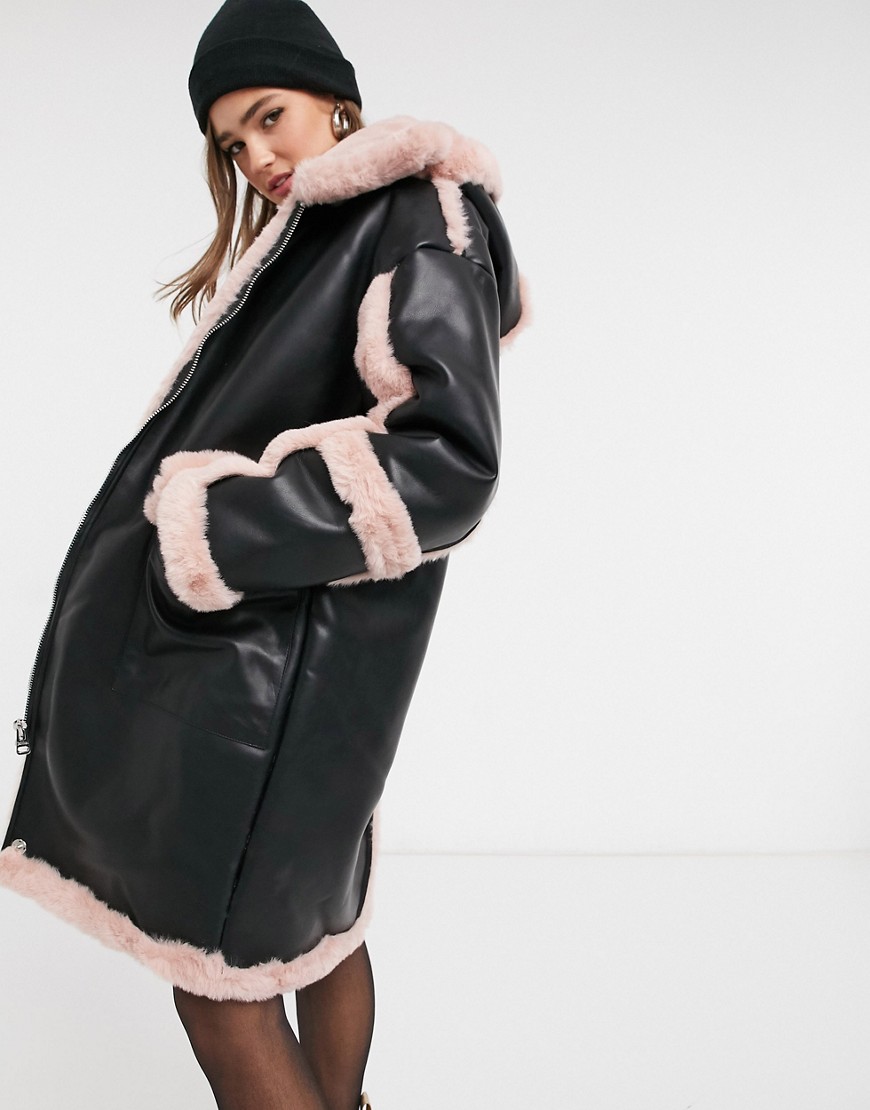 фото Удлиненное пальто в стиле oversized из искусственной кожи с розовым мехом jakke azala-черный